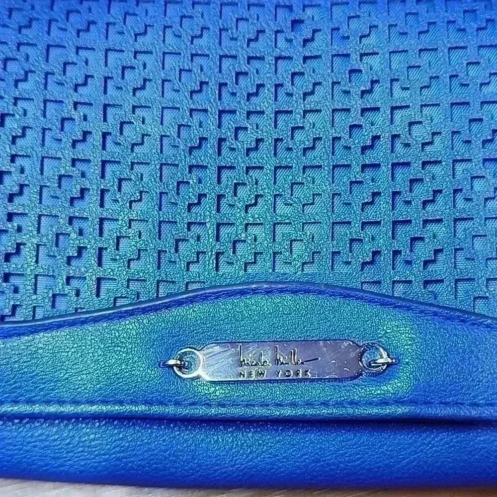 Nicole Miller Womens Blue Purse Laser Cut crossbody (O5.24.40)